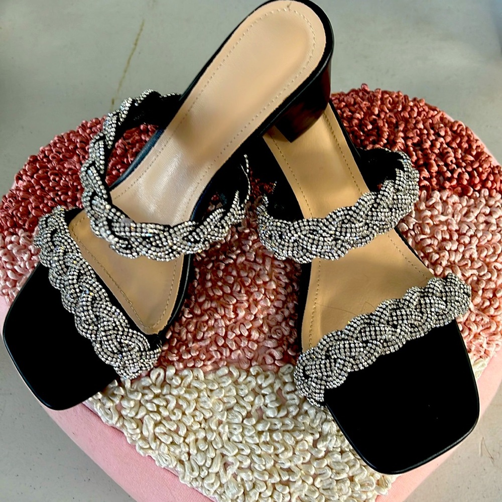 Woman shoes